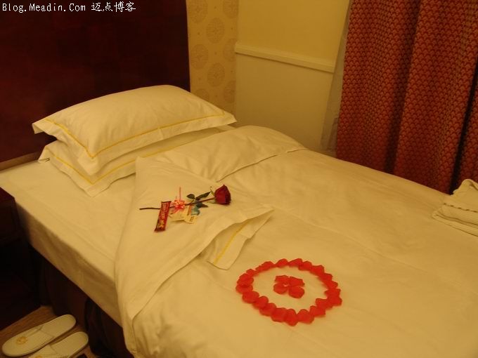 酒店夜床设计图片展示