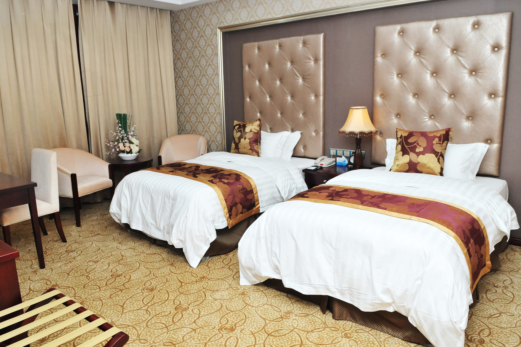 武汉艾米伦酒店管理有限公司招聘信息_最佳东