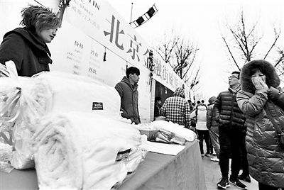 五星级酒店居然放下身段走进庙会练摊儿