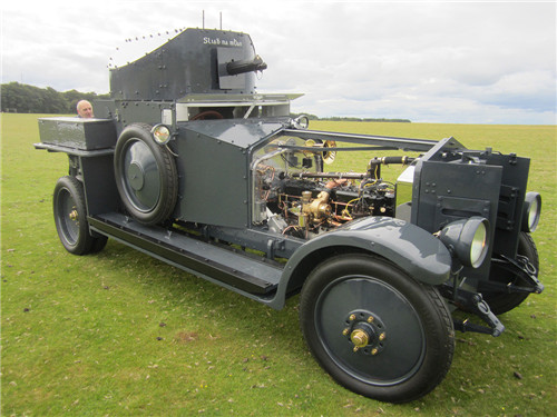 (1920 年产劳斯莱斯装甲车,图片来自:james black restorations)